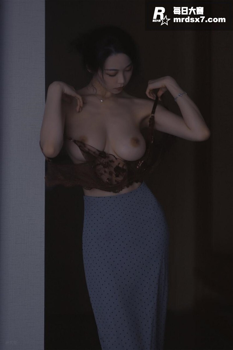 推特极品女神 Yog相关图片2