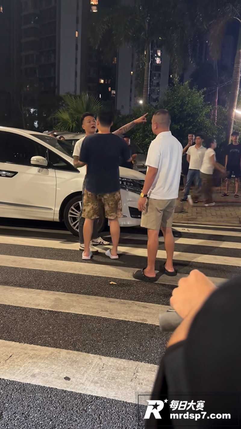 街头拳击现场 几位醉相关图片6
