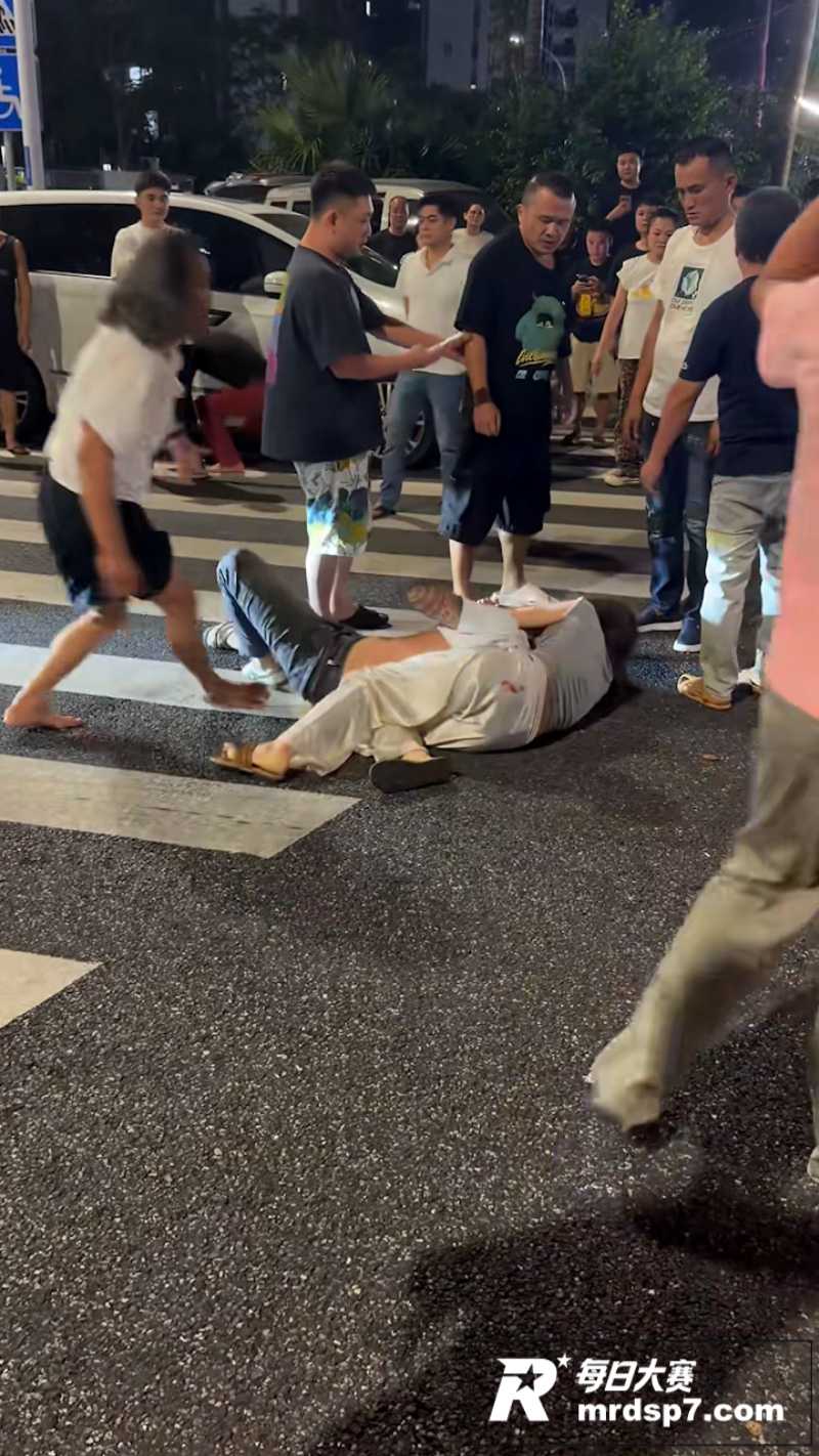 街头拳击现场 几位醉相关图片8
