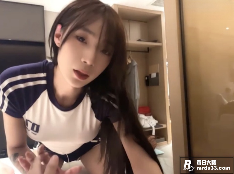 极品高颜值伪娘 王雯相关图片4