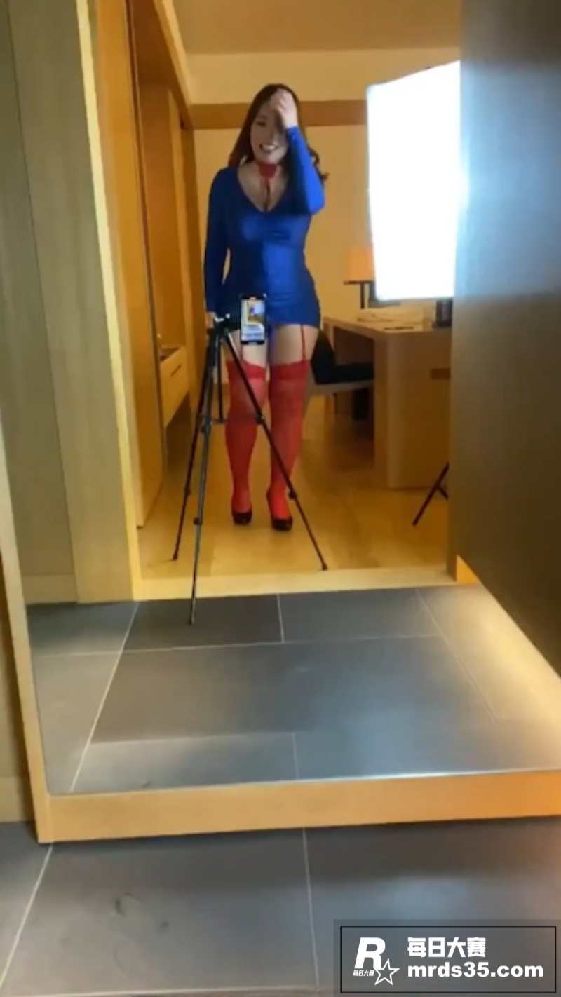 日本极品巨乳肥臀熟女相关图片1
