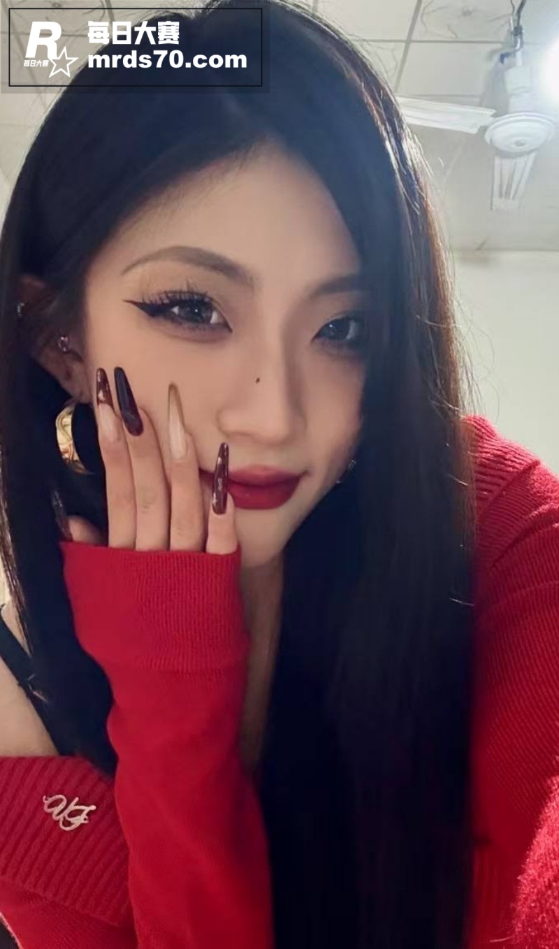 山东刚结婚的反差少妇相关图片9