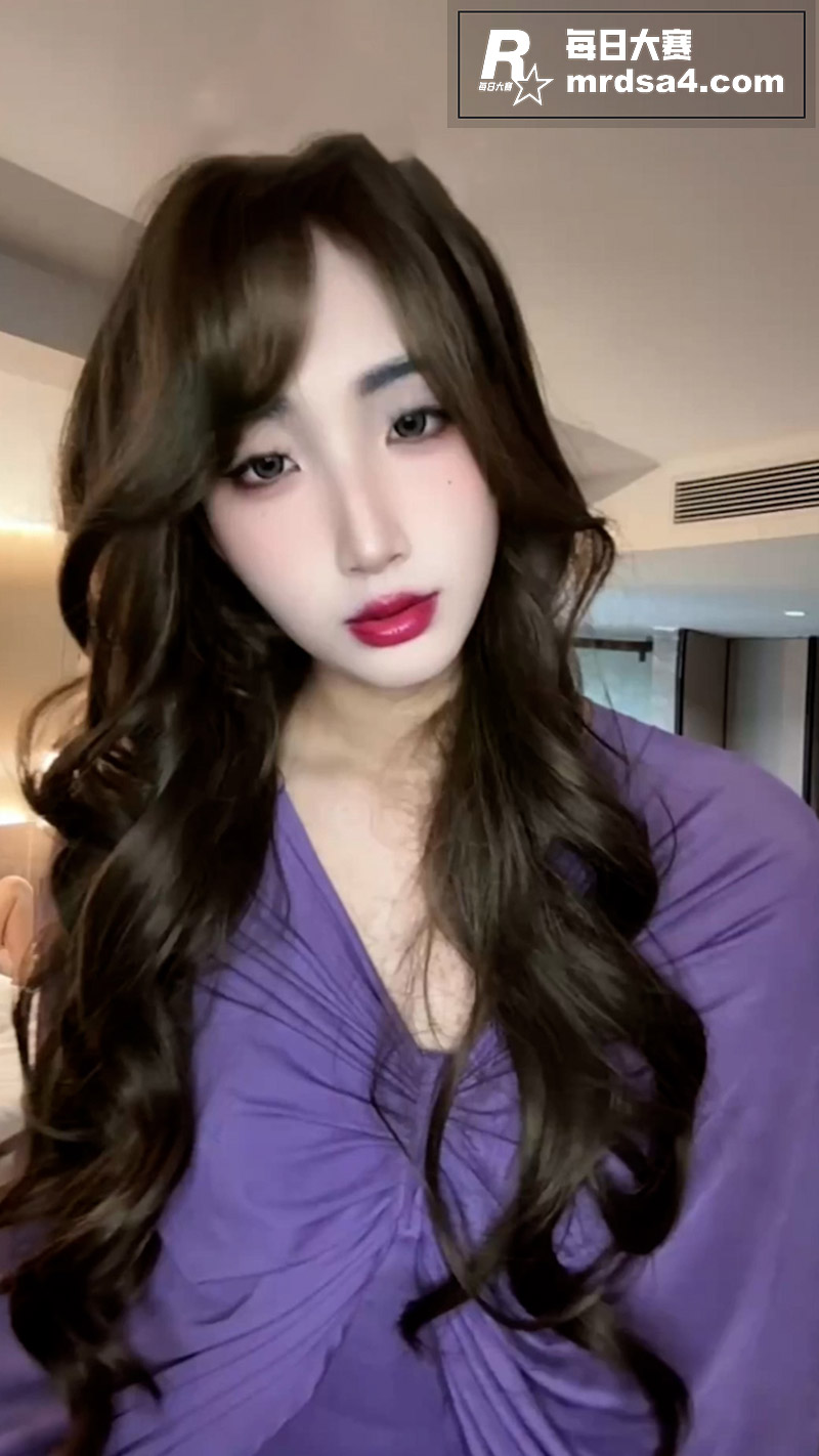 高颜值TS伪娘 纪芊相关图片1