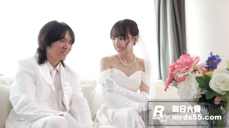 日本女优 白石桃 领相关图片1