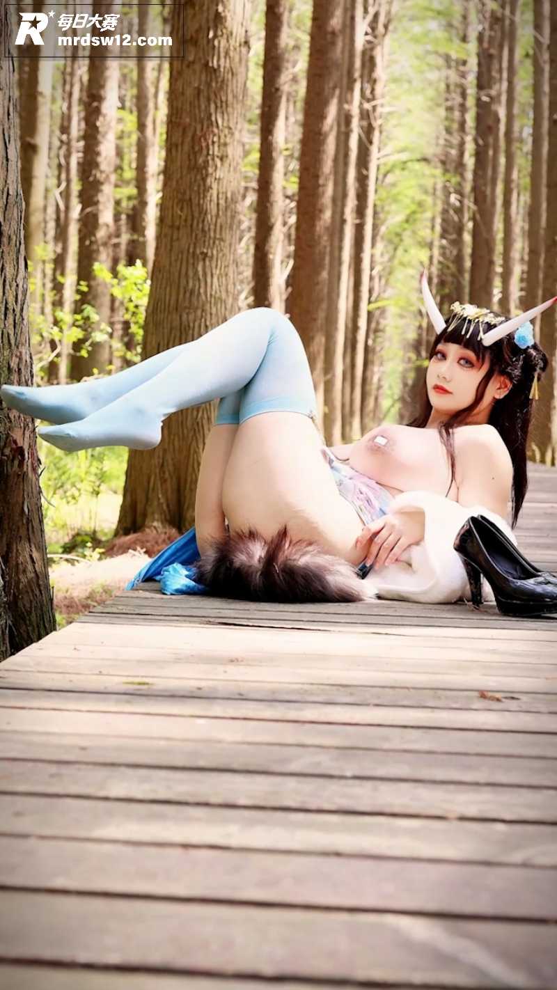 极品巨乳福利姬 阿雪相关图片10