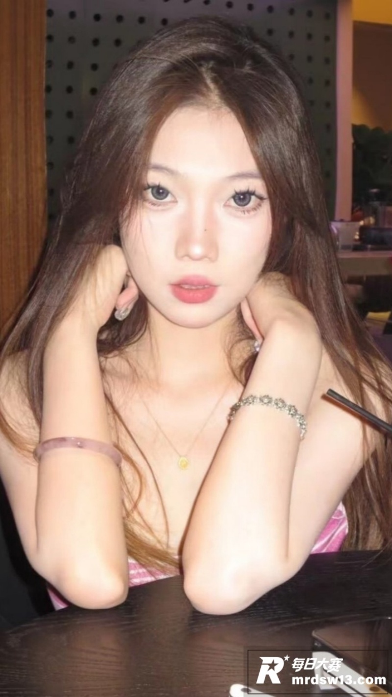 大连理工大学高颜值学相关图片1