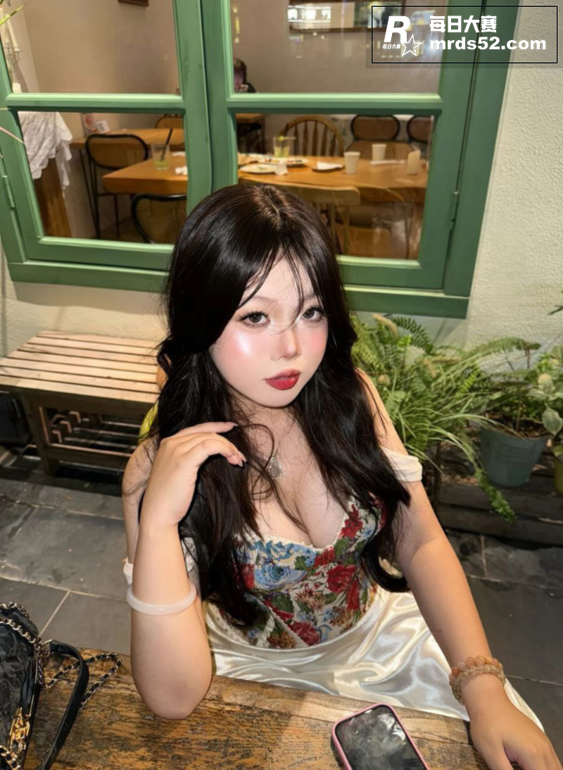 江苏南京极品反差婊 相关图片1