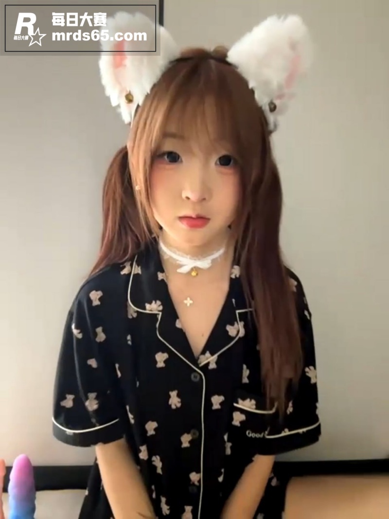 ST站18岁嫩妹主播相关图片1