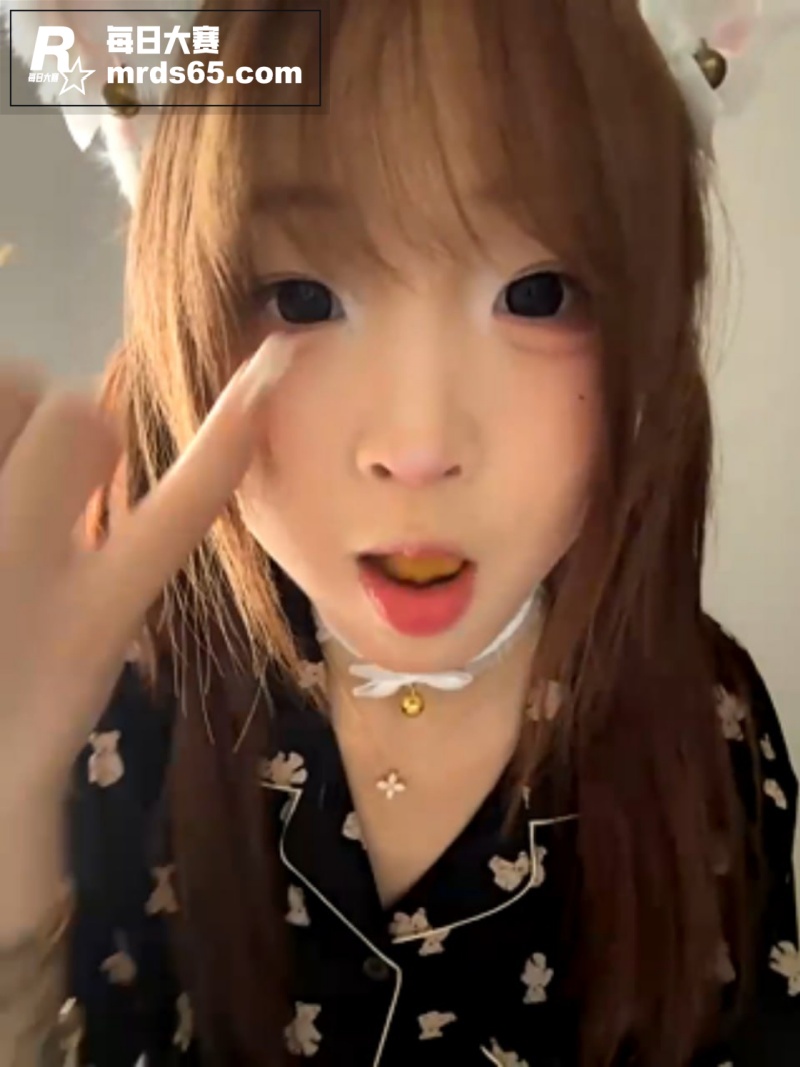 ST站18岁嫩妹主播相关图片2