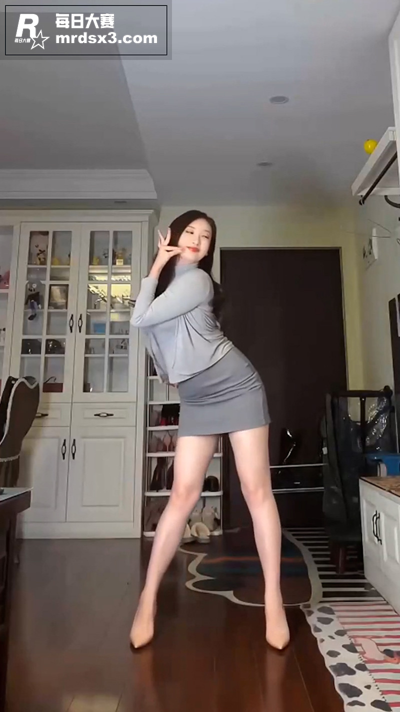抖音湖北美少妇网红 相关图片1