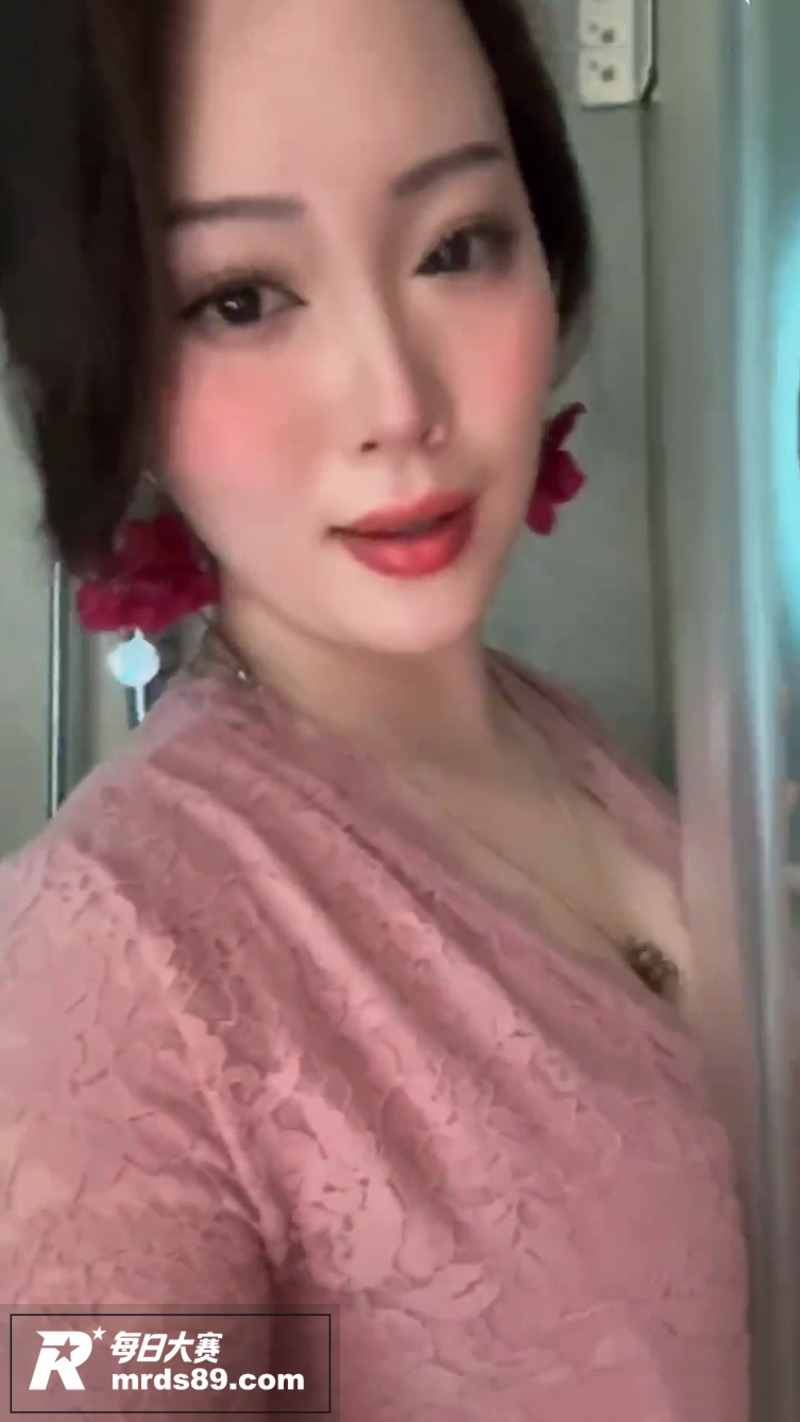 骚妈快乐屋PMV混剪相关图片1