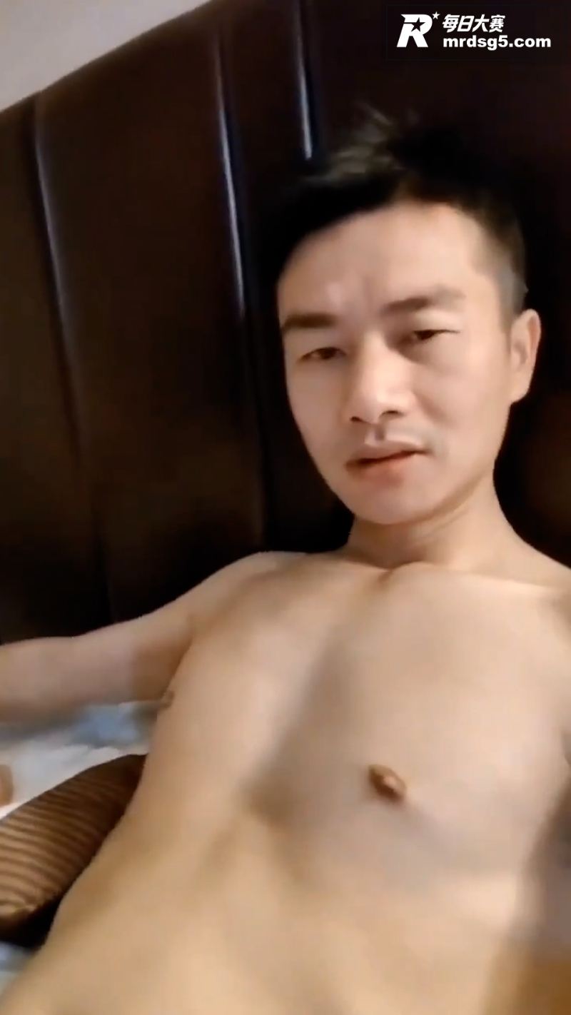 抖音已婚男网红 闻鸡相关图片8