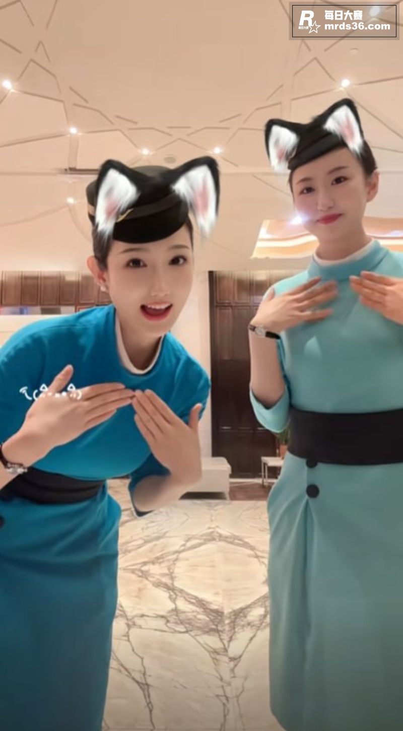 厦门航空空姐 艾淼 相关图片1
