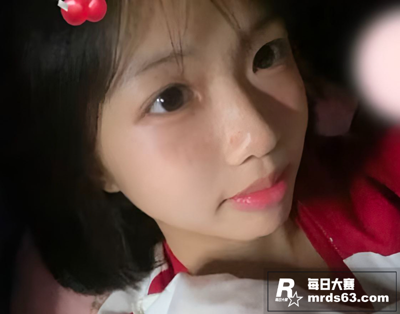 抖音热瓜副班长 吴柳相关图片2