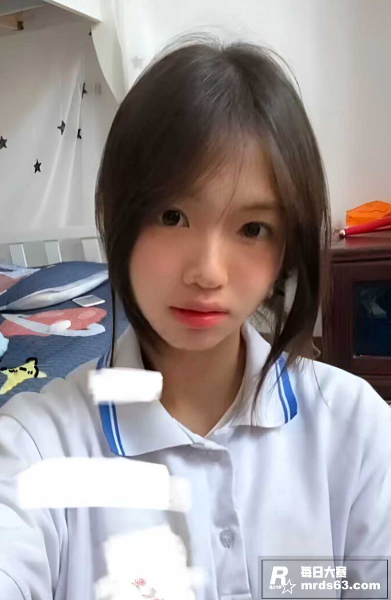 抖音热瓜副班长 吴柳相关图片5