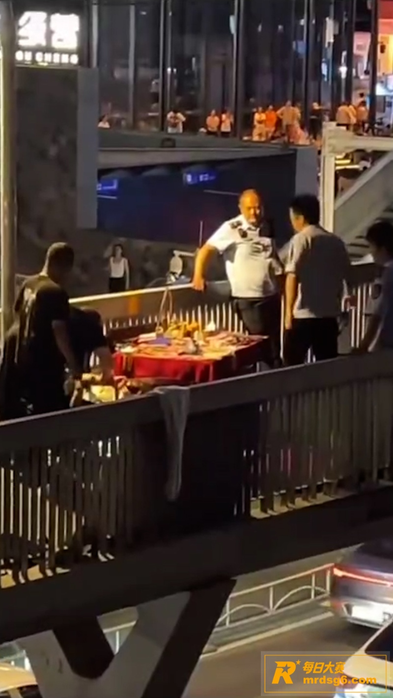 武汉黄鹤楼打人事件 相关图片3