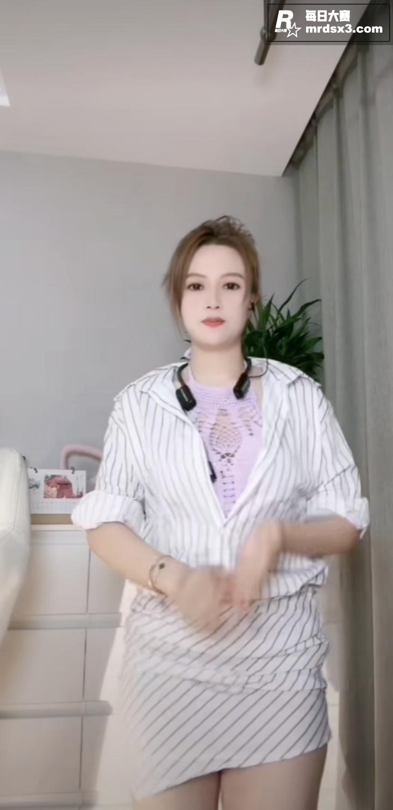 抖音韵味熟女 小阿姨相关图片5