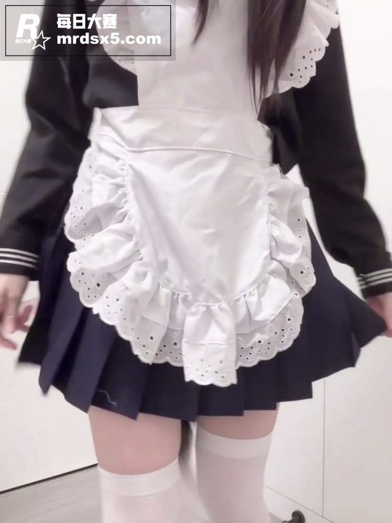 极品贫乳福利姬 小涵相关图片1