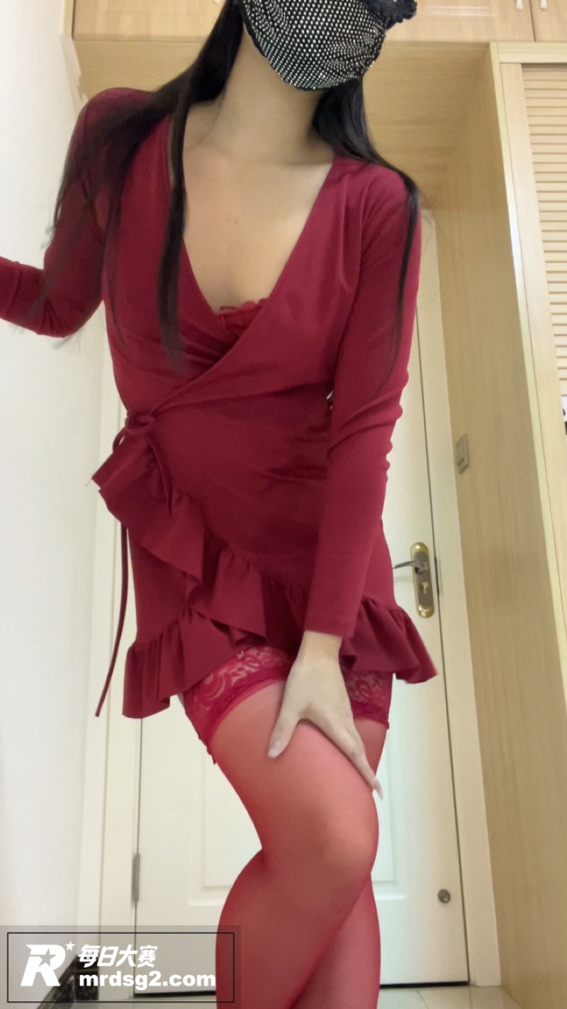 推特极品尤物女神 优相关图片1