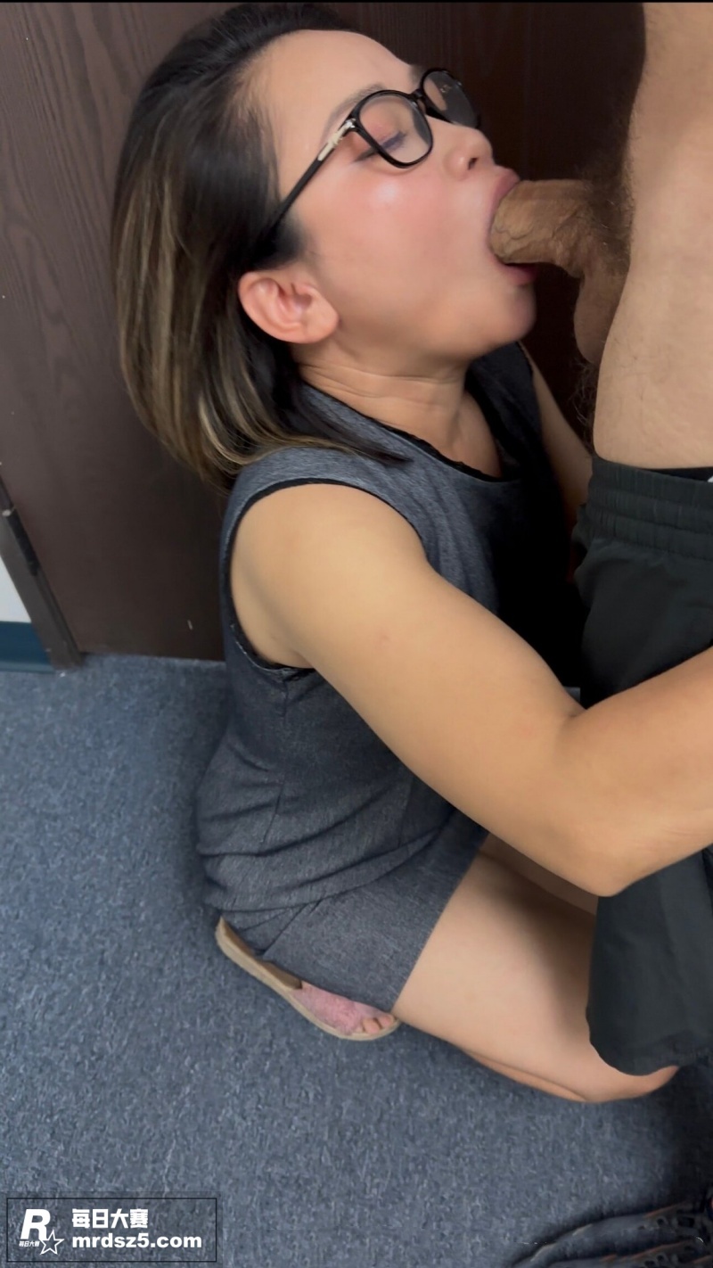 OnlyFans亚洲相关图片8