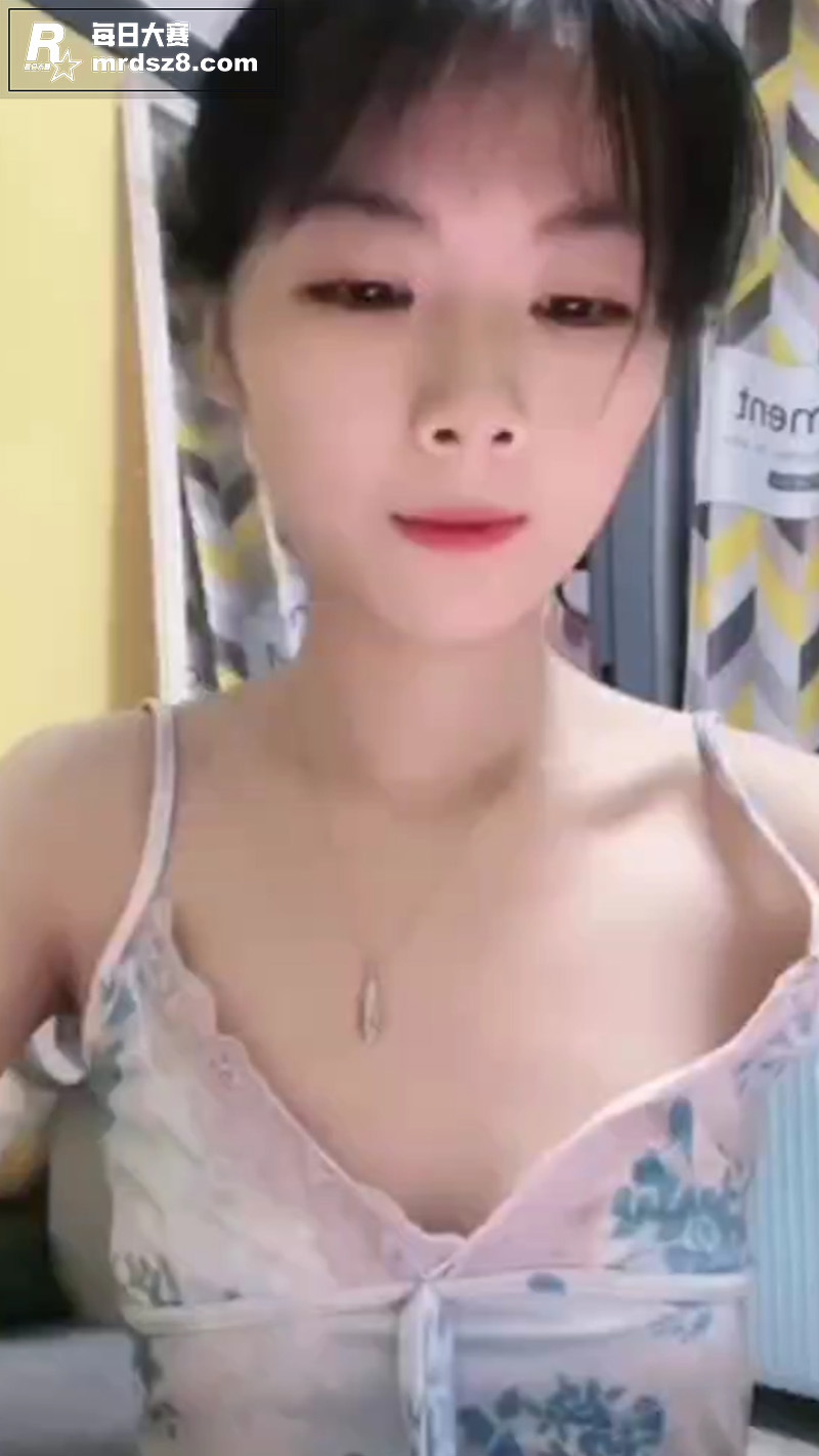 抖音各大网红直播走光相关图片1