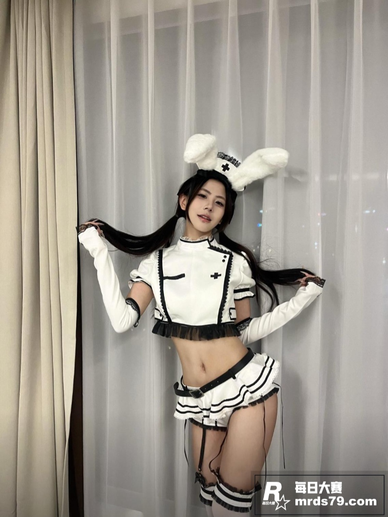抖音博主 越小越 在相关图片2