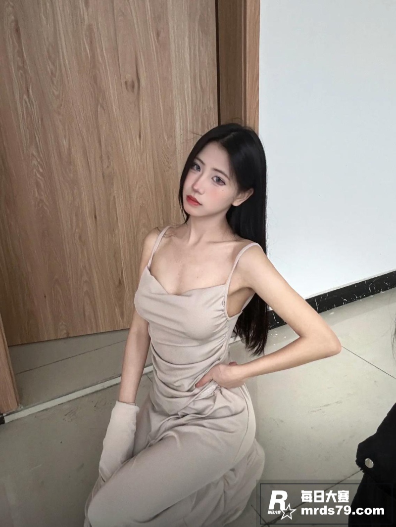 抖音博主 越小越 在相关图片6