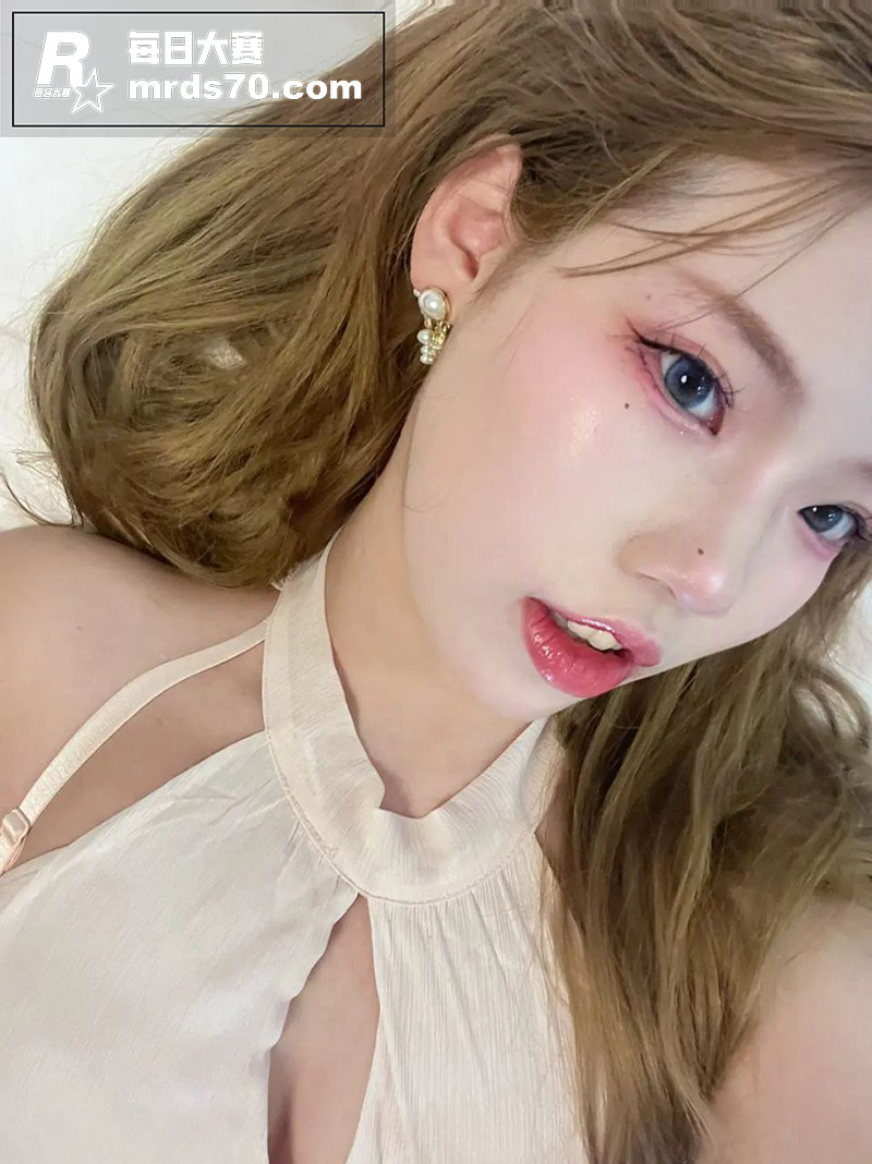 推特高颜值嫩妹 钰子相关图片4