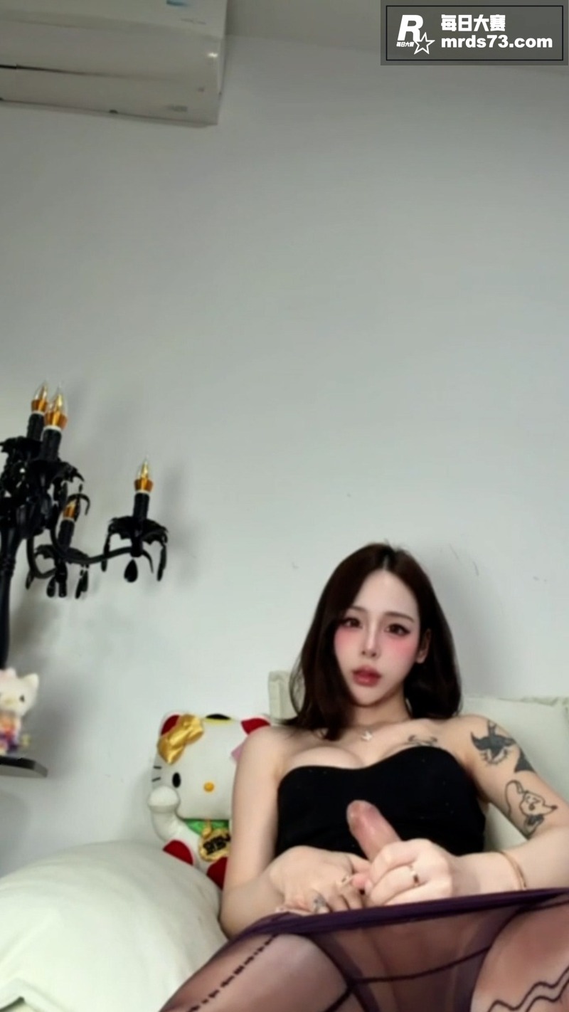 推特高颜值TS伪娘 相关图片1