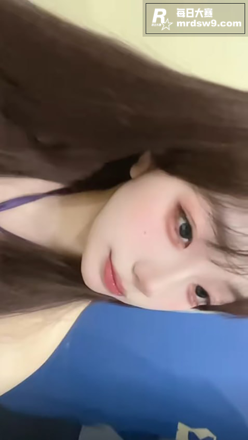 抖音高颜值纯欲甜妹 相关图片4