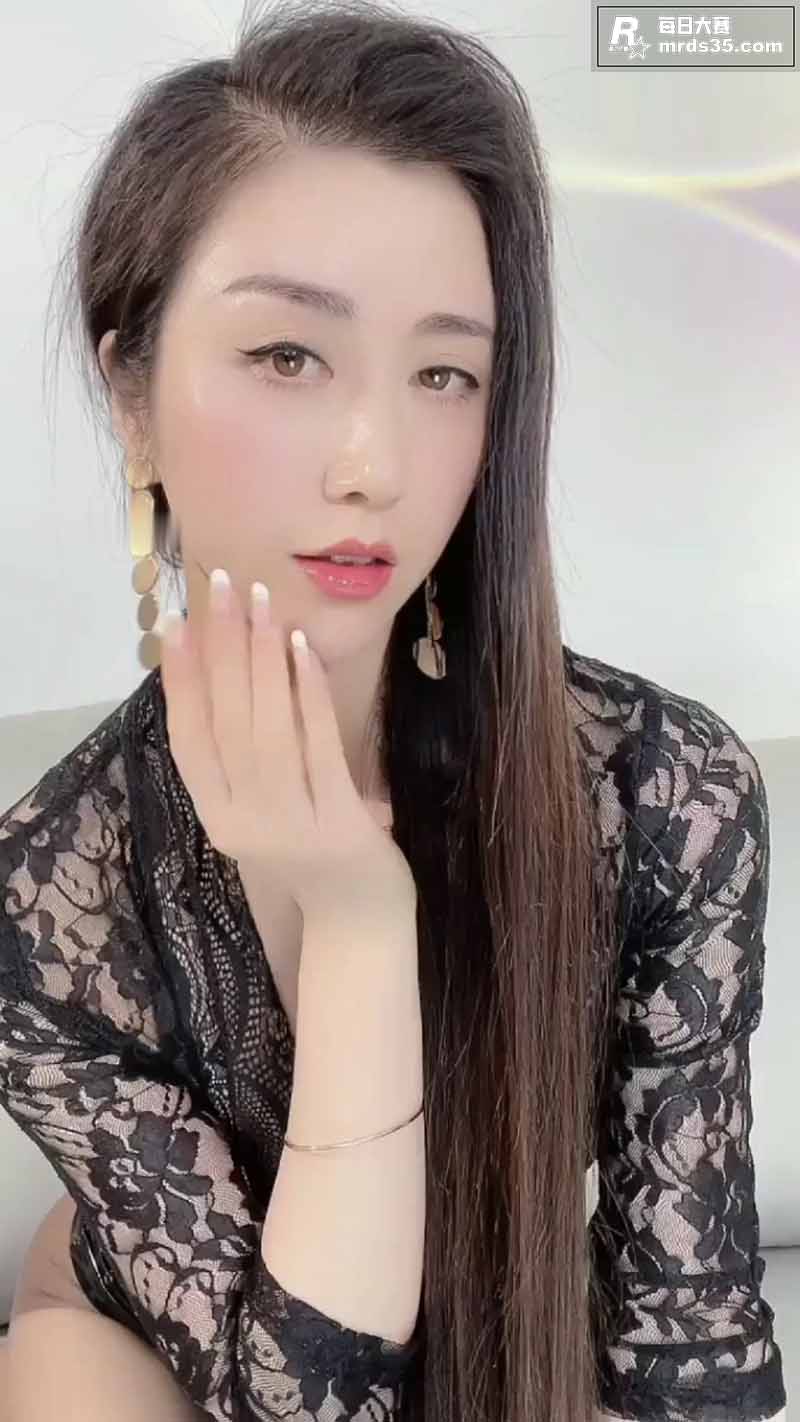 抖音高颜值极品女神 相关图片3