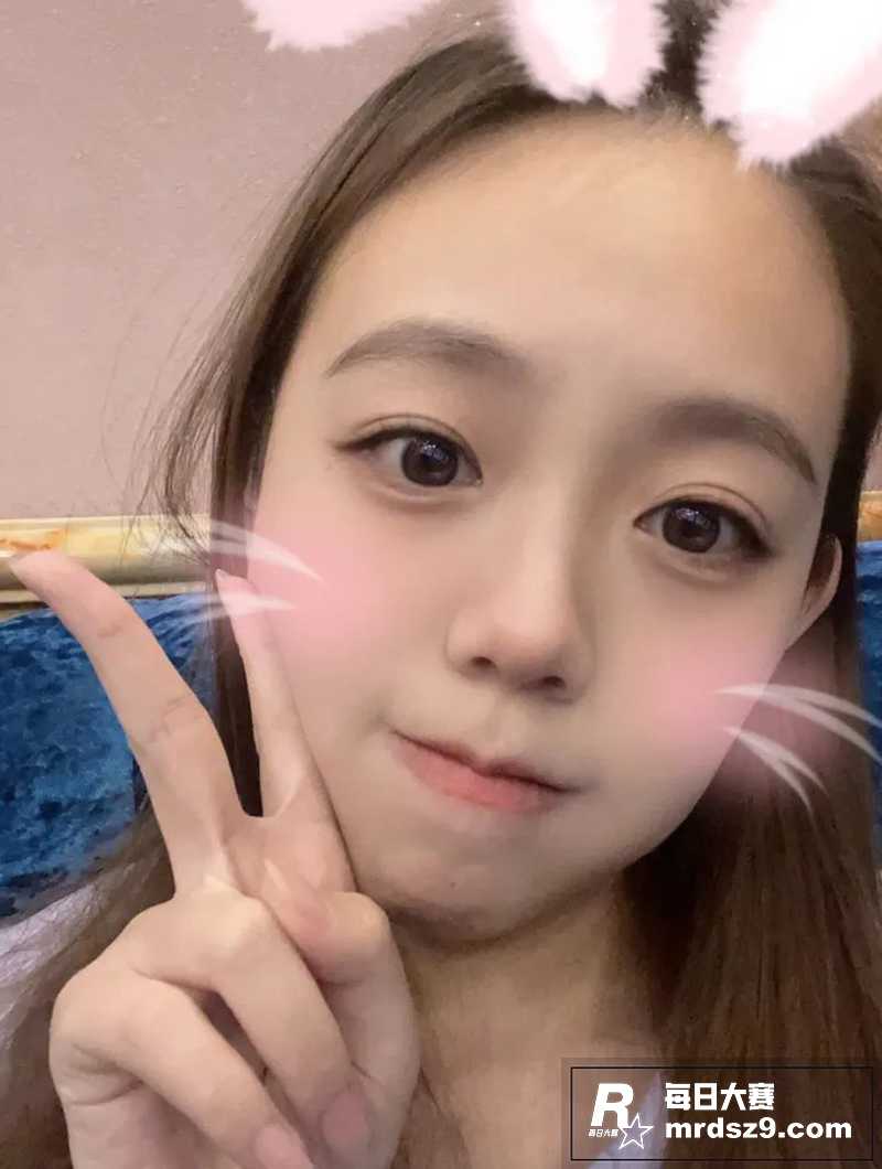 高颜值反差美少女 杜相关图片3