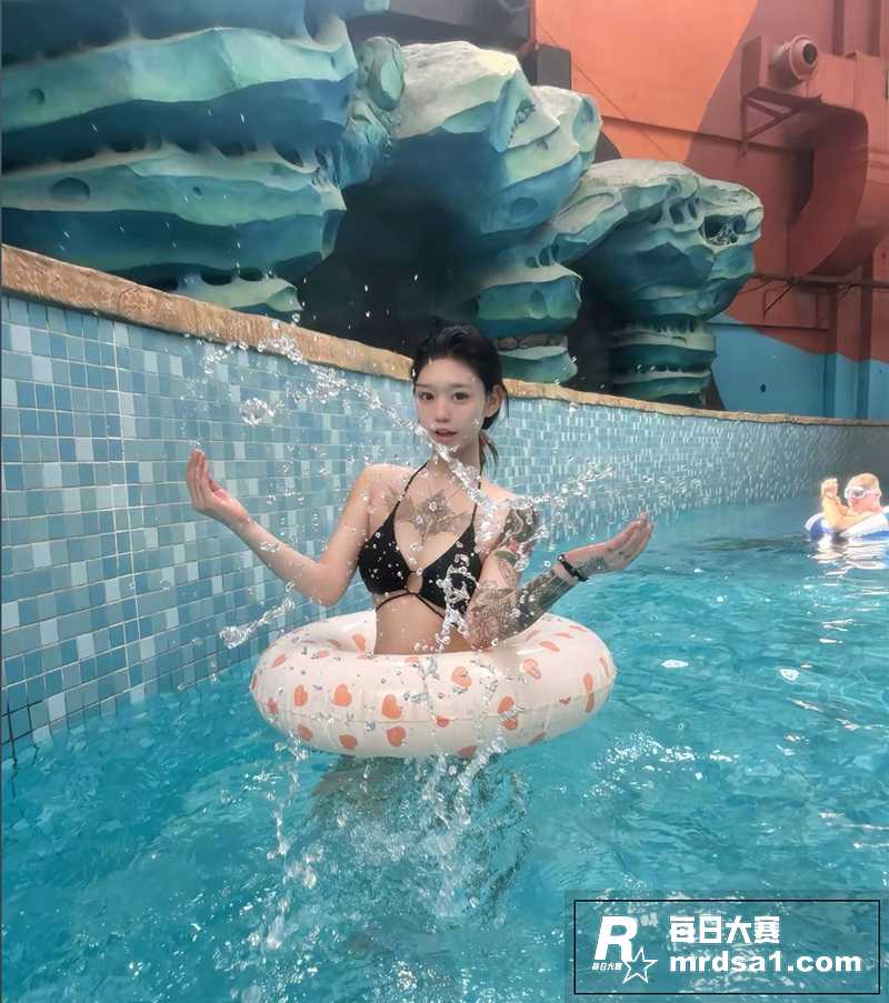 抖音高颜值符文嫩妹 相关图片4