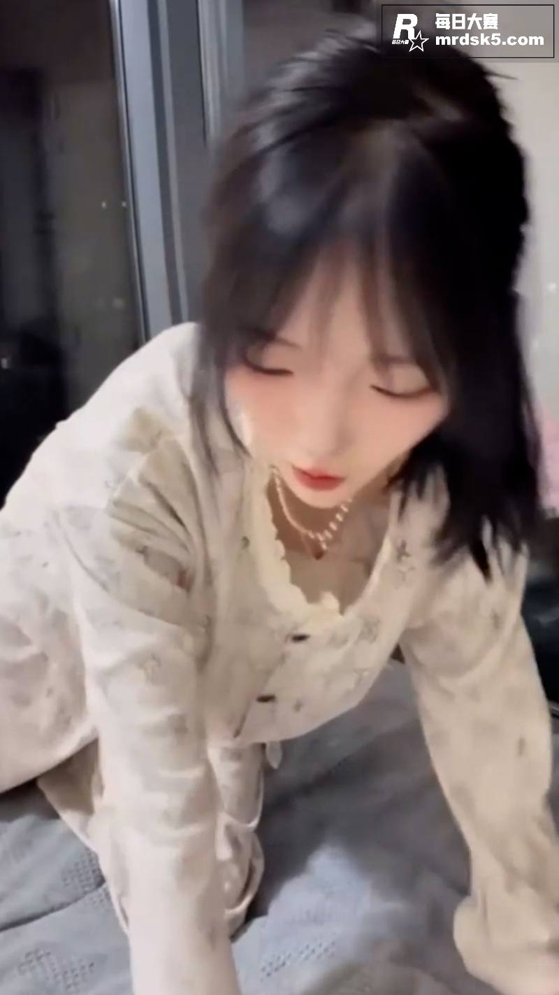 抖音快手烧姬网红走光相关图片6