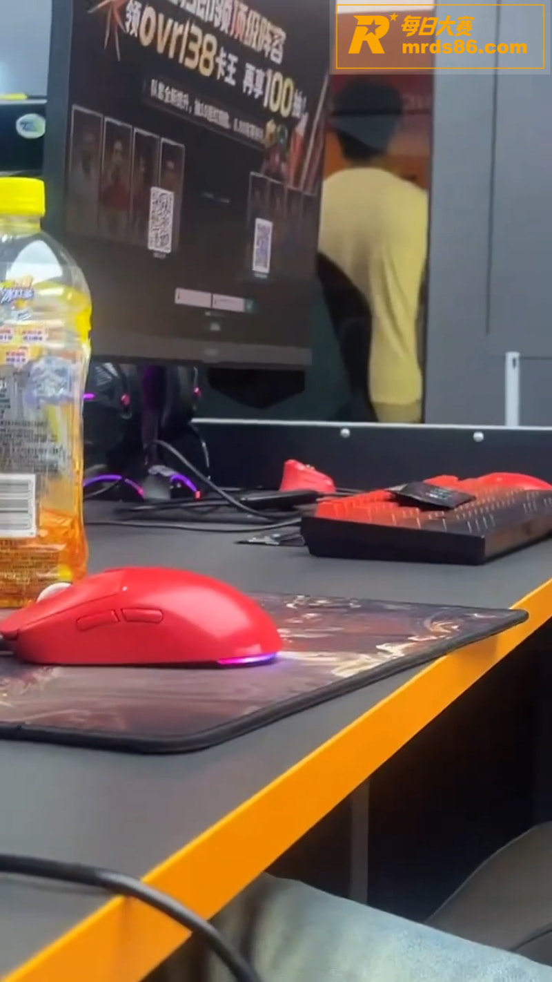 成都网吧变电竞酒店 相关图片5