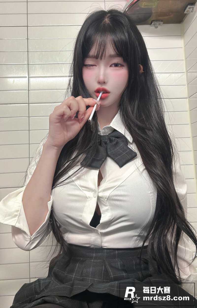 韩国巨乳嫩模 Yun相关图片3