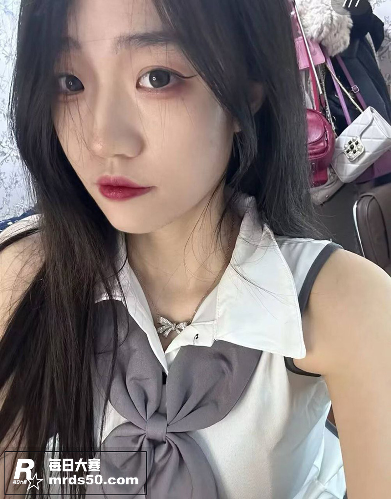 抖音极品少女网红 吴相关图片3