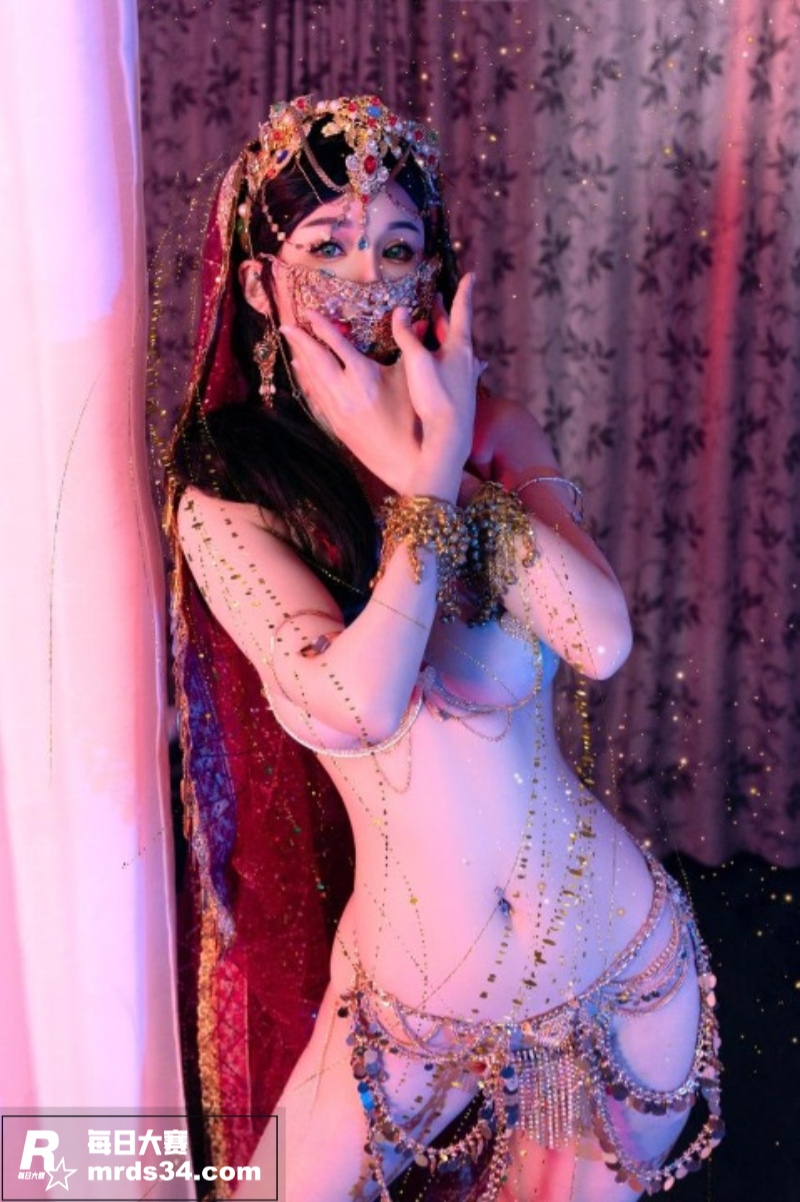 秀人网高颜值巨乳嫩模相关图片4