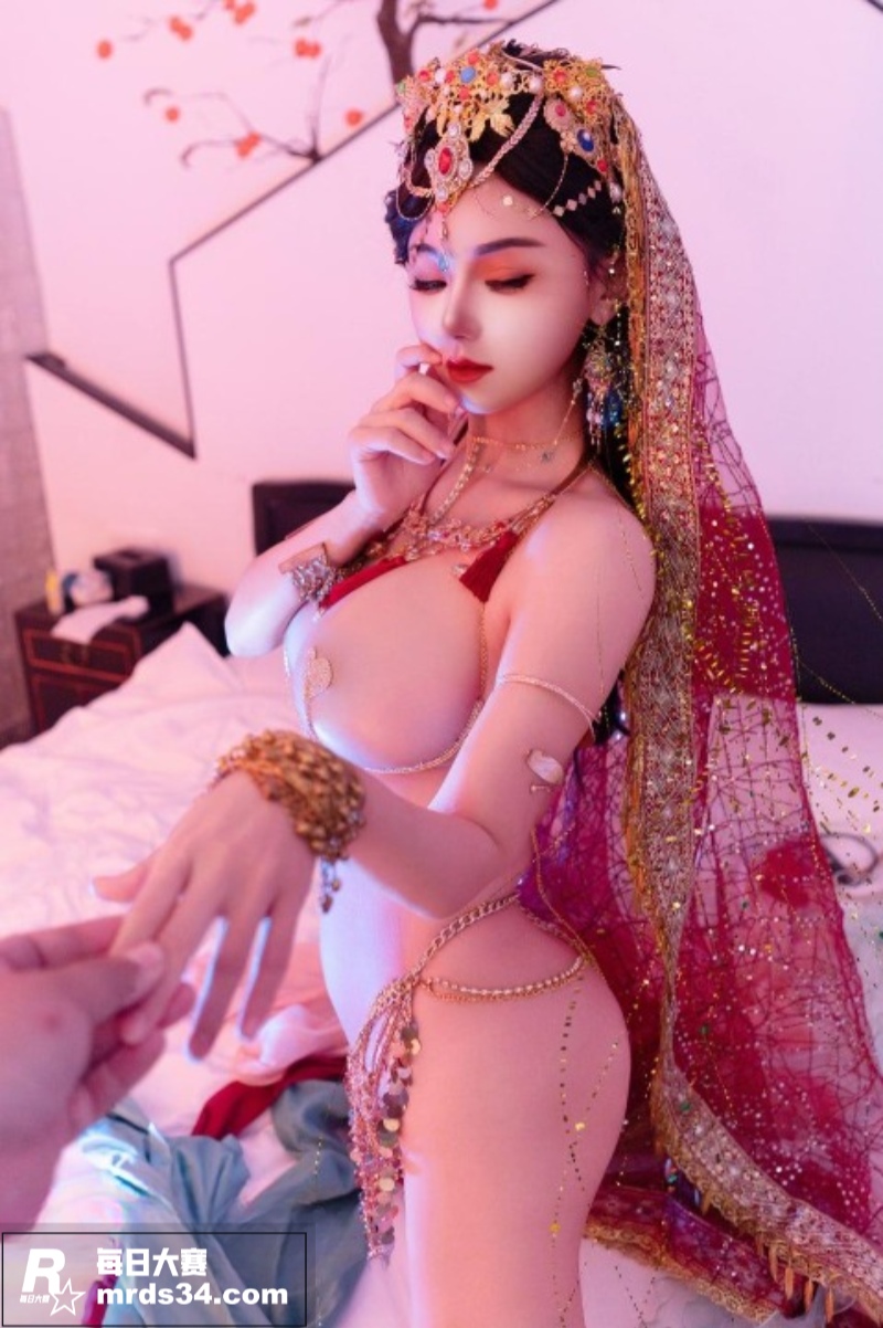 秀人网高颜值巨乳嫩模相关图片5