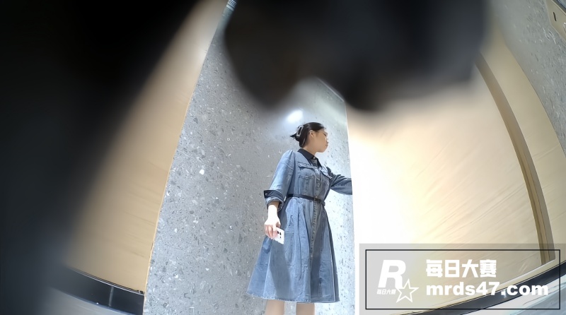 湖南KTV女厕所偷拍相关图片1