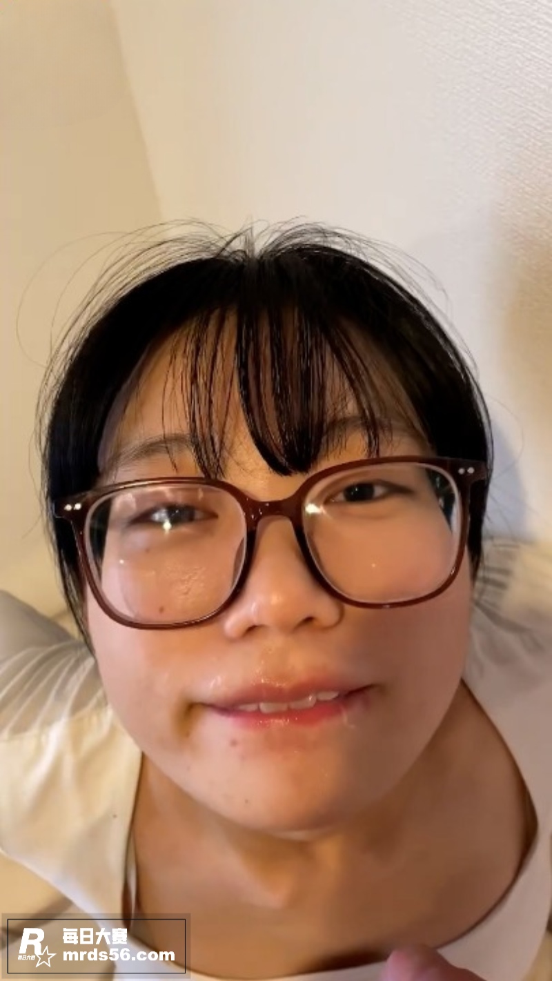 武汉眼镜妹 沈曼宁 相关图片7