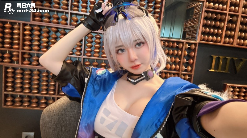 颜值女神 Sally相关图片4