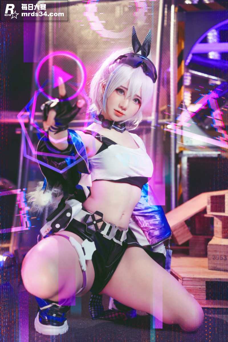 颜值女神 Sally相关图片7