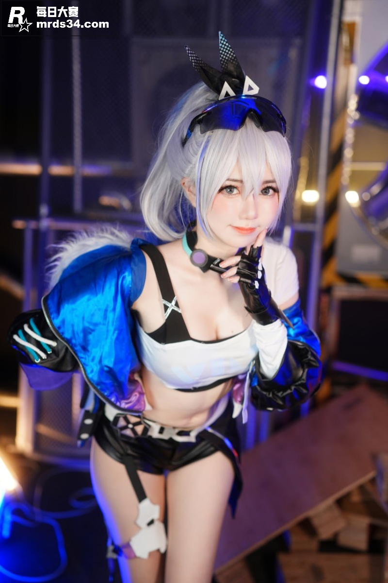 颜值女神 Sally相关图片9