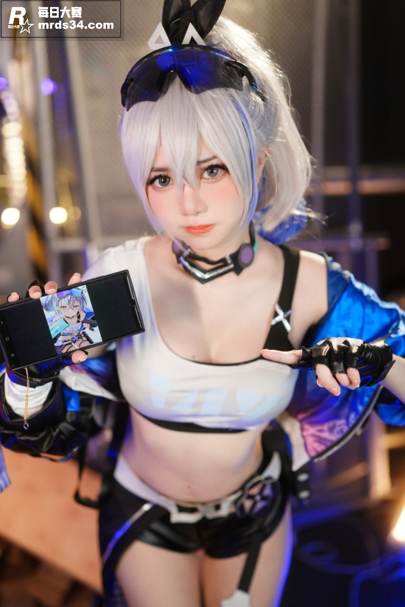 颜值女神 Sally相关图片10