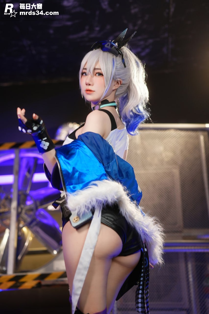 颜值女神 Sally相关图片11
