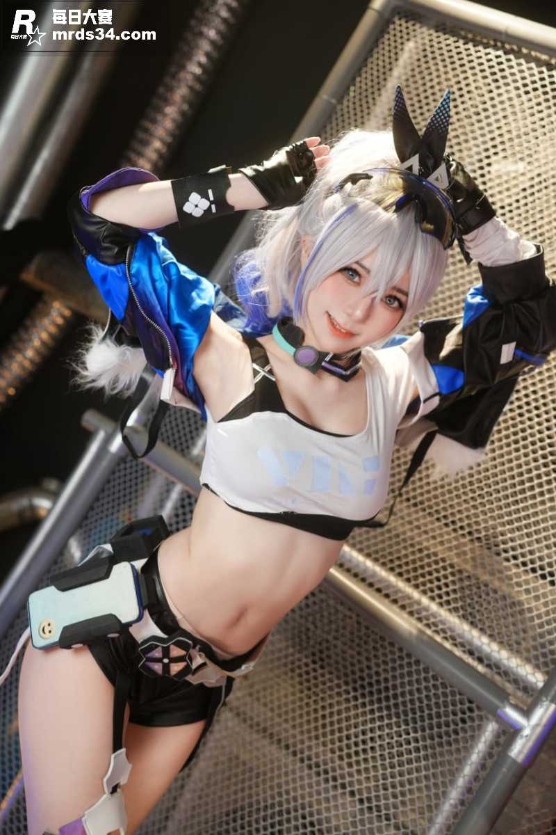 颜值女神 Sally相关图片15