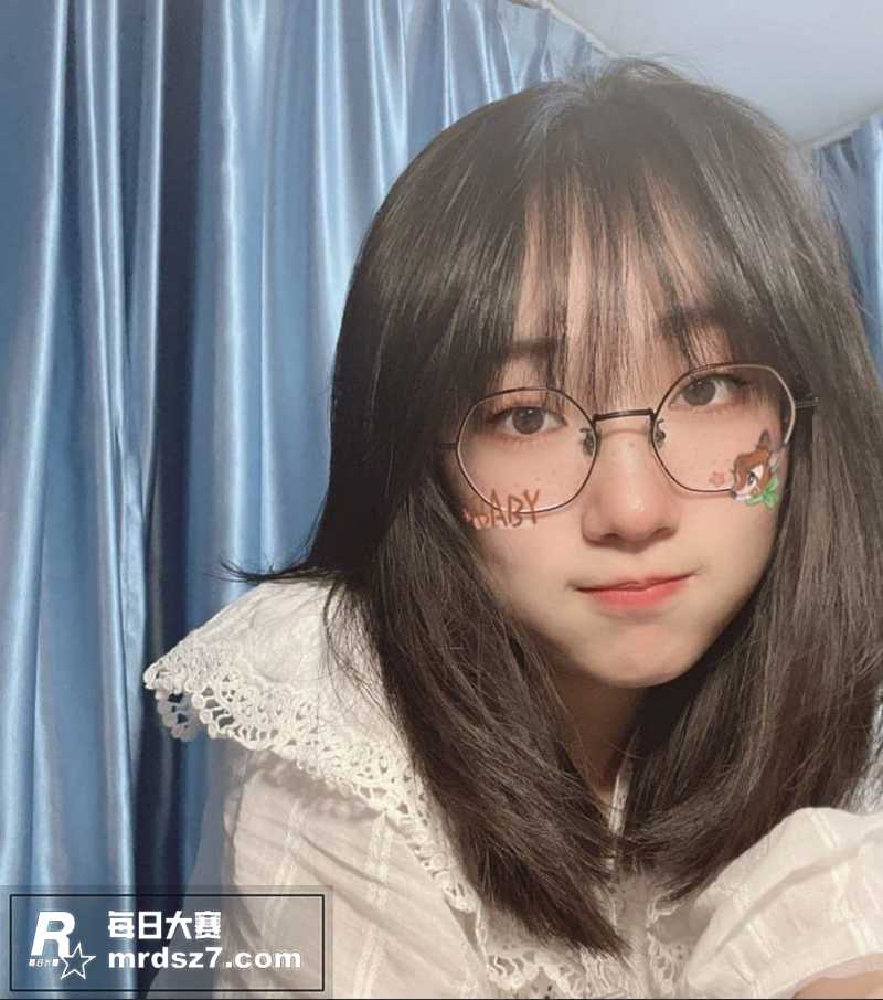 河北邯郸女学生 李馨相关图片4