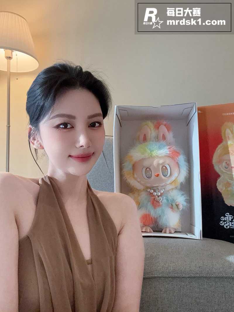 推特顶级御姐模特 木相关图片1
