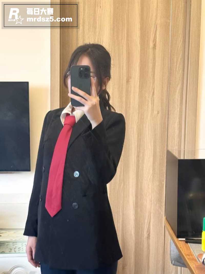 95后模特身材美女律相关图片2